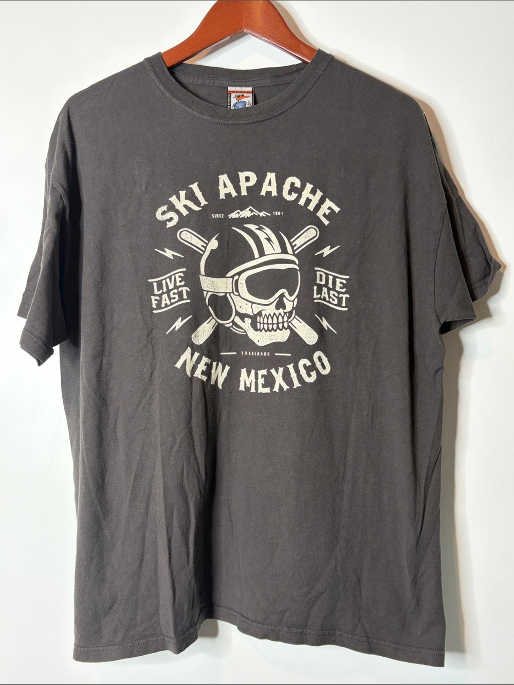 The Duck Company Ski Apache New Mexico Graphic Tee Charcoal Gray XL